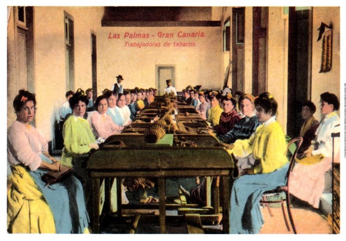 Trabajadoras en una tabaquería