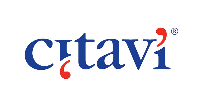 Logo de Citavi, con las letras de esta palabra en azul y donde las íes tienen, en vez de un punto, una comilla en rojo.
