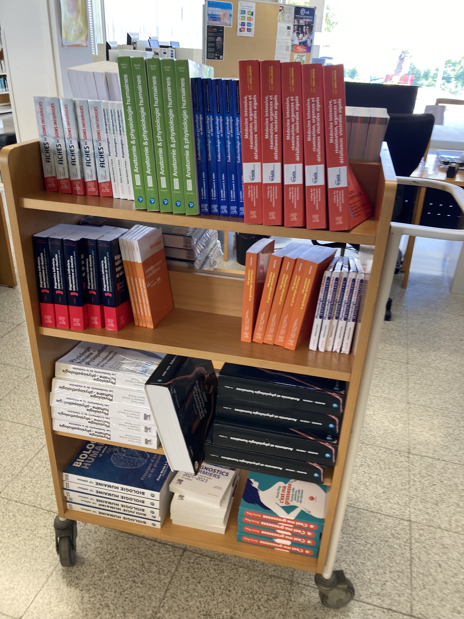 Carro libros Rosso