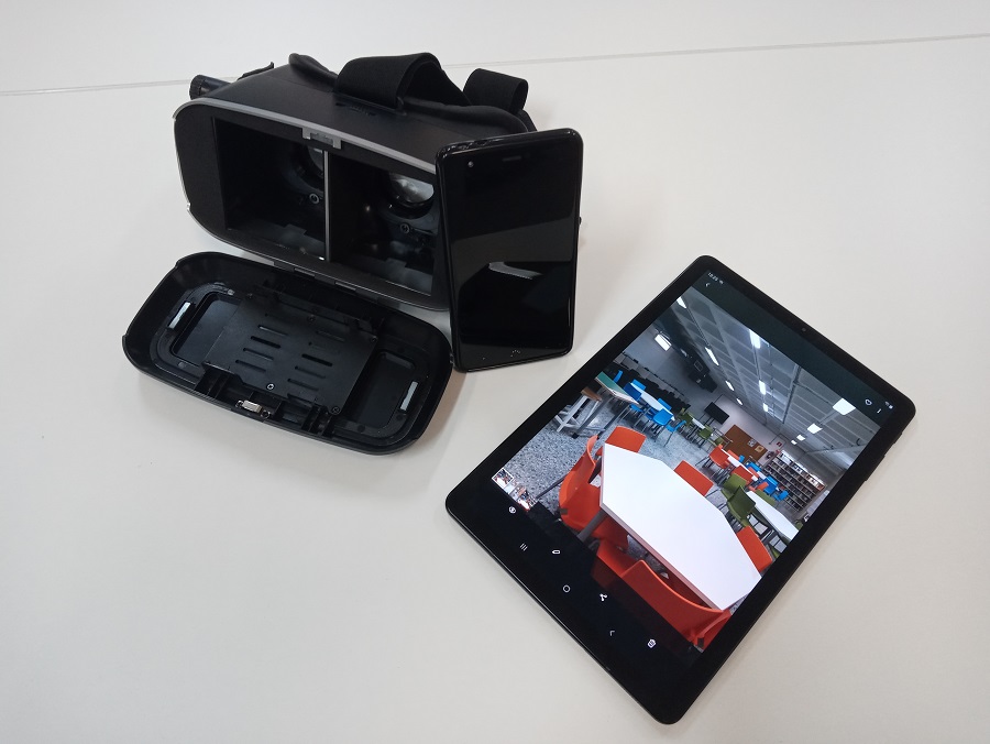 Equipo de realidad virtual y aumentada en el makerspace de la Biblioteca