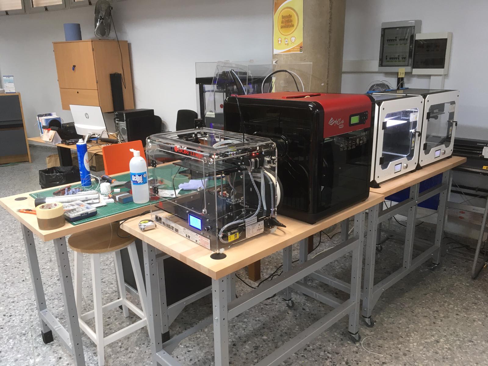 Nuevas impresoras 3d cedidas temporalmente al Makerspace de la Biblioteca