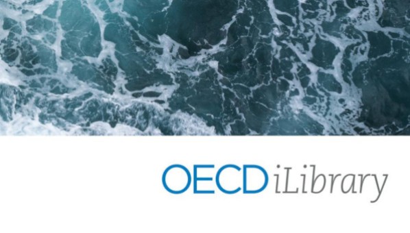 Logo OECD iLibrary. Sobre el mismo, imagen cenital del mar