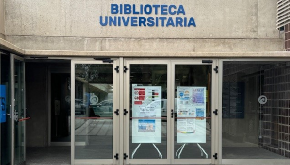 Entrada al Edificio Central de la BU