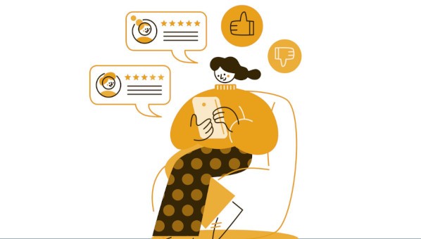 Dibujo por ordenador de mujer sentada escribiendo en una tableta. Sobre ella iconos de dedo pulgar hacia arriba y hacia abajo, y dibujos esquemáticos de valoraciones y estrellas de puntuación.