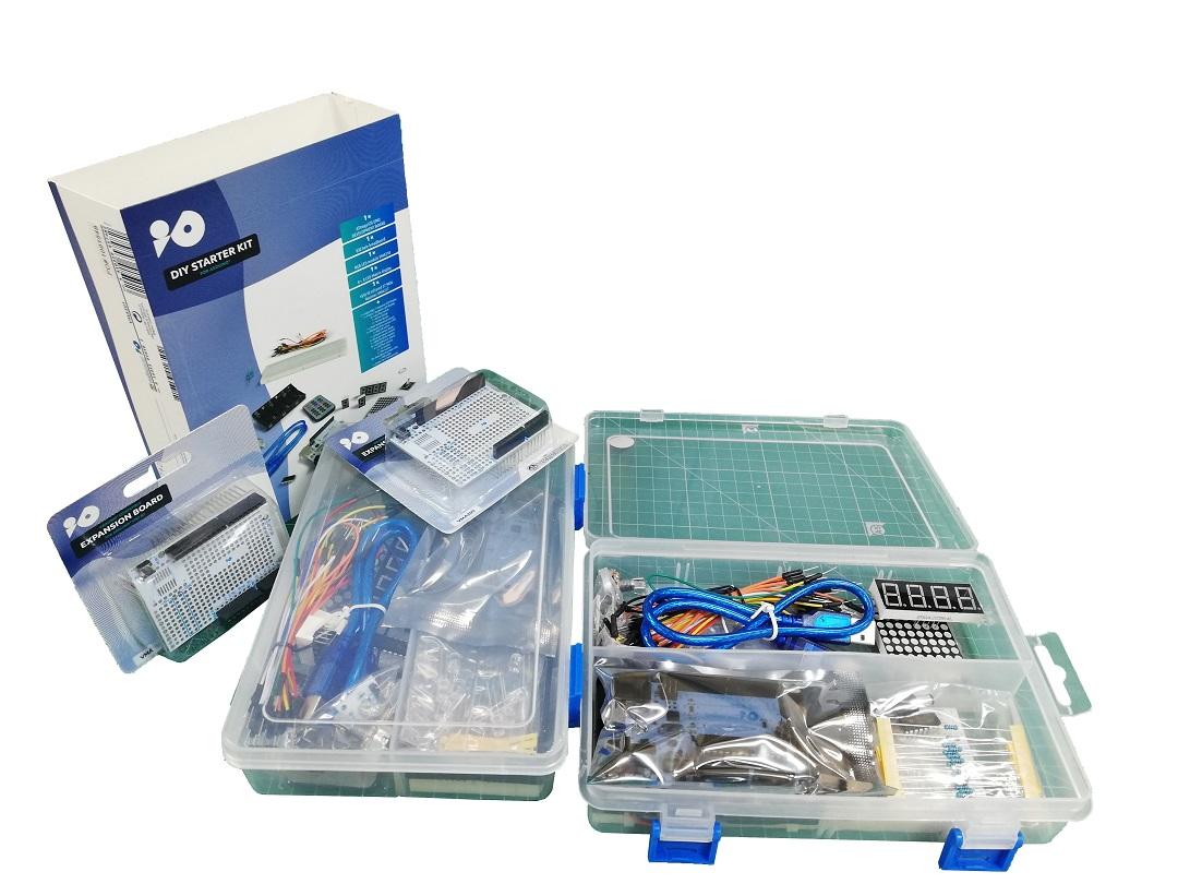 Herramientas y componentes de Arduino en el MakerSpace